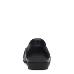 Clearance Clarks Un Darcey Ease Black Leather Flat