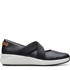 Best Clarks Un Rio Cross Black Leather Slip-On Sneaker